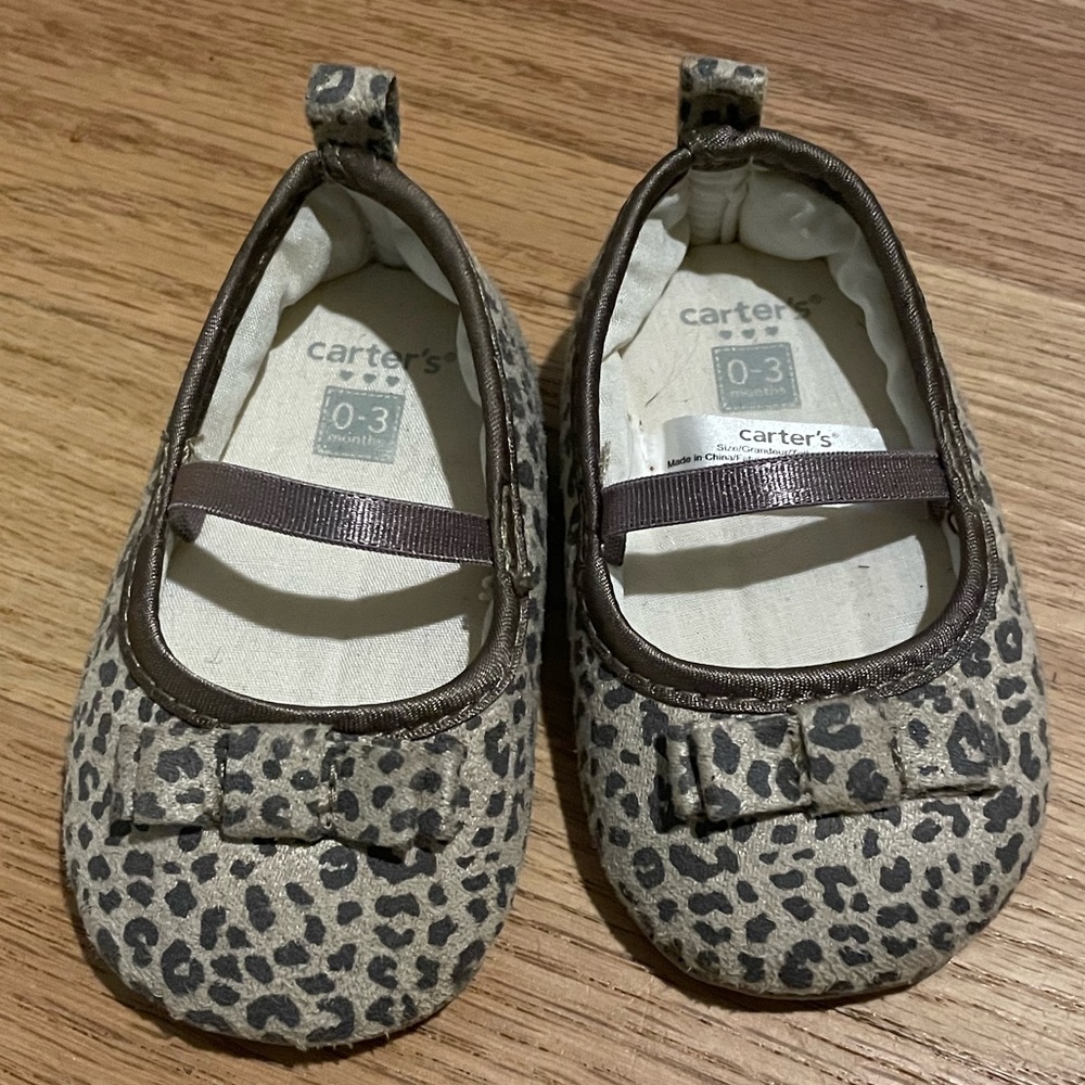 Carter’s 0-3 Month Animal Print Mary Jane Baby Girl Shoes